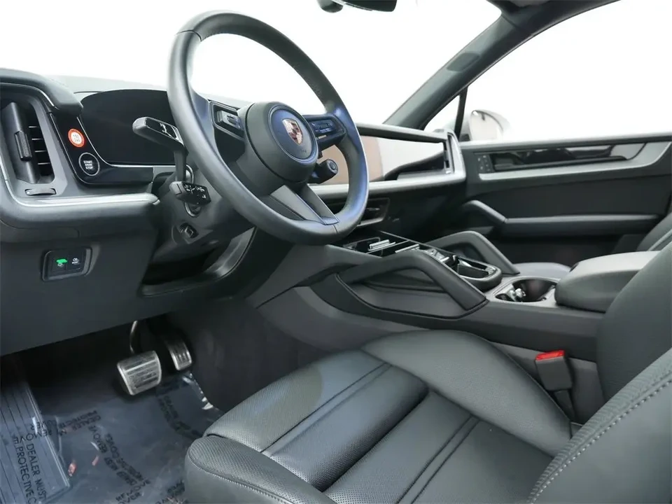2025 Porsche 9Y0/9Y3 Cayenne - Image 5 of 10