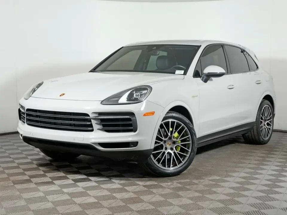 2025 Porsche 9Y0/9Y3 Cayenne - Image 9 of 10