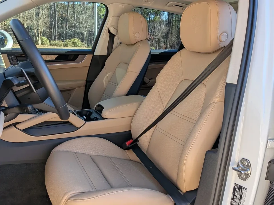2025 Porsche 9Y0/9Y3 Cayenne - Image 5 of 8
