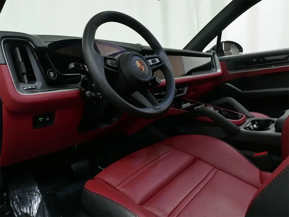 2025 Porsche 9Y0/9Y3 Cayenne - Image 4 of 8