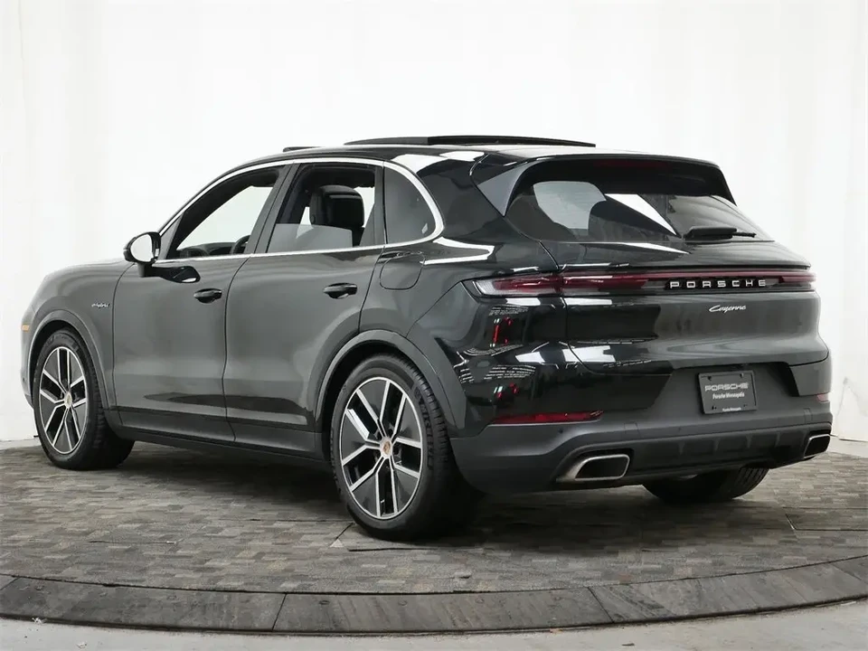 2025 Porsche 9Y0/9Y3 Cayenne - Image 3 of 8