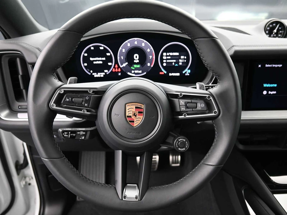 2025 Porsche 9Y0/9Y3 Cayenne Coupe - Image 7 of 31