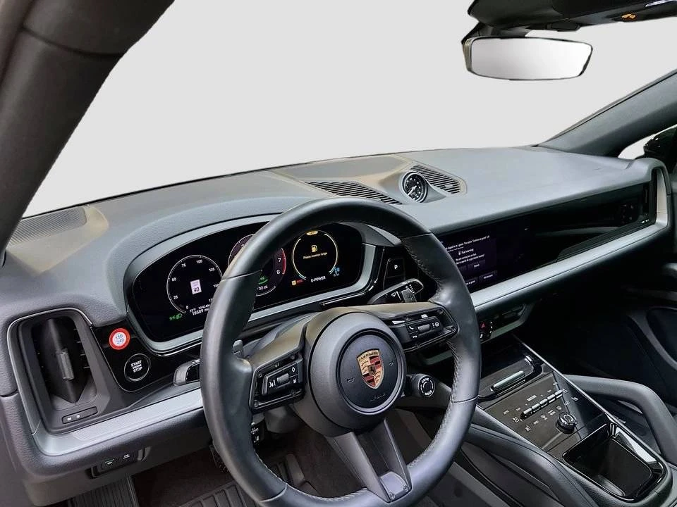 2025 Porsche Cayenne - Image 4 of 5