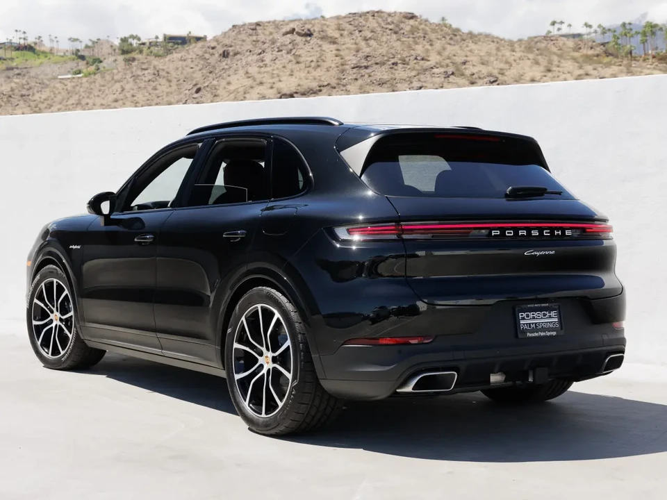 2025 Porsche 9Y0/9Y3 Cayenne - Image 6 of 8