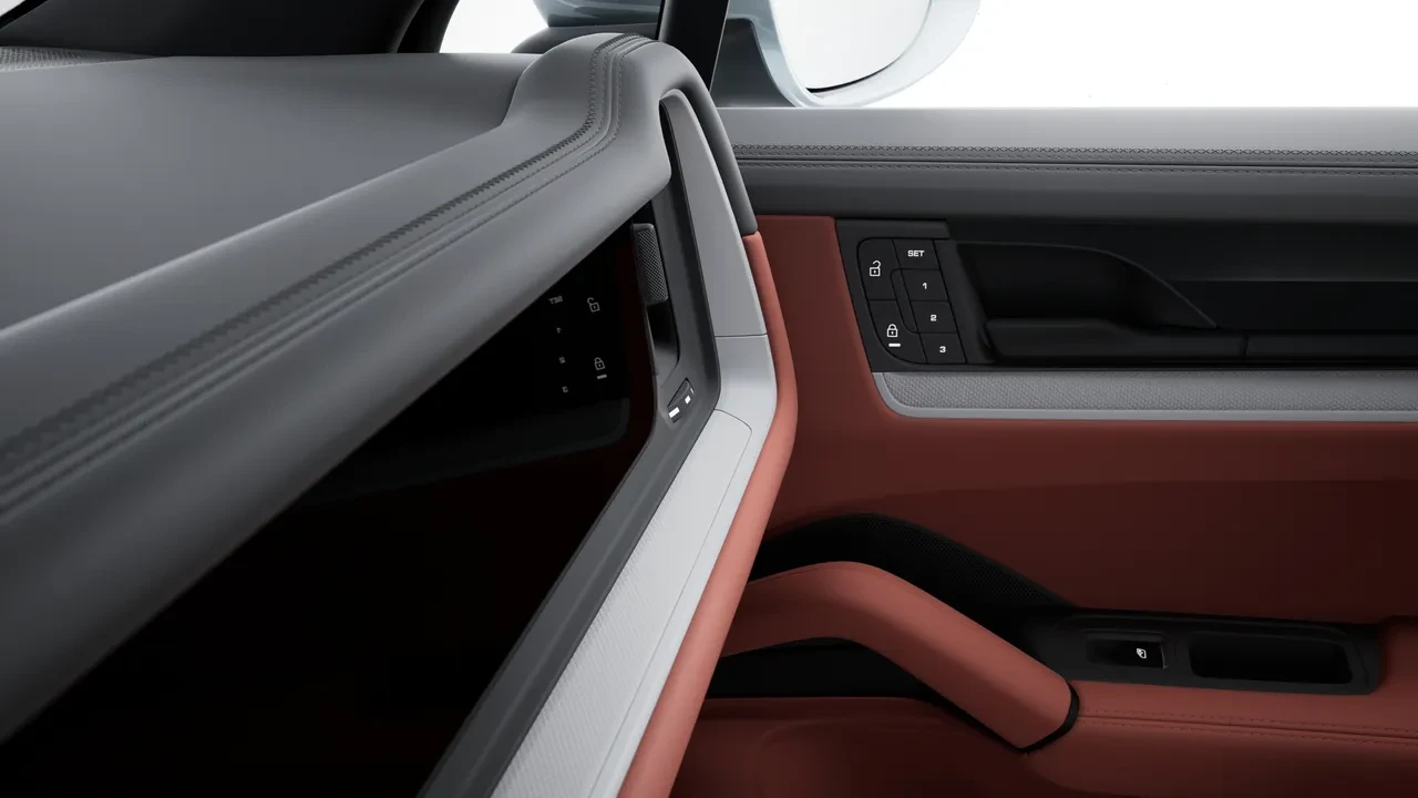 2025 Porsche 9Y0/9Y3 Cayenne - Image 2 of 8