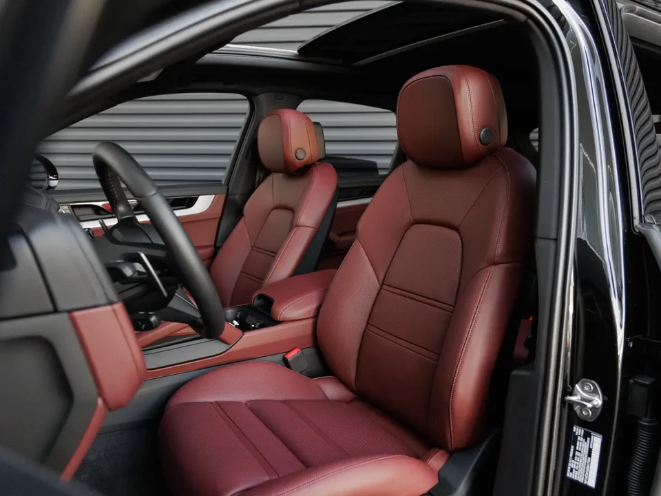 2025 Porsche 9Y0/9Y3 Cayenne - Image 8 of 8