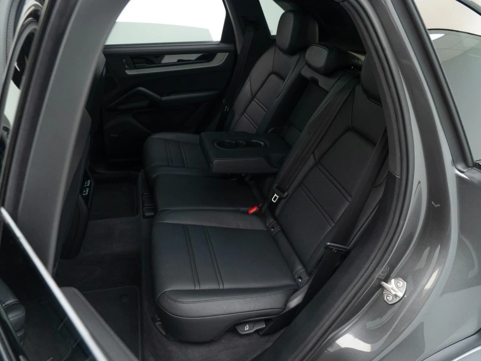 2025 Porsche 9Y0/9Y3 Cayenne - Image 31 of 31