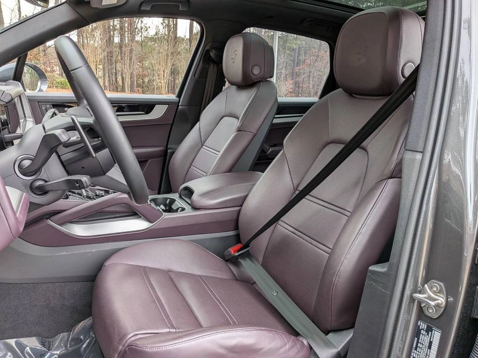2025 Porsche 9Y0/9Y3 Cayenne - Image 5 of 5