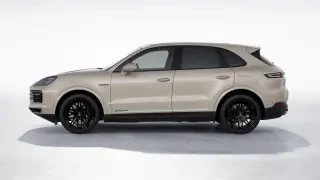 2025 Porsche 9Y0/9Y3 Cayenne - Image 13 of 31
