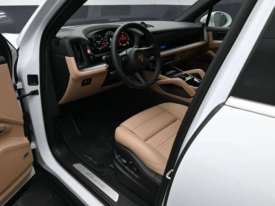 2025 Porsche 9Y0/9Y3 Cayenne - Image 4 of 4