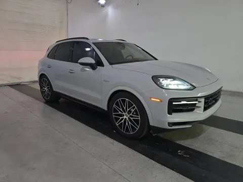 2025 Porsche Cayenne E-Hybrid