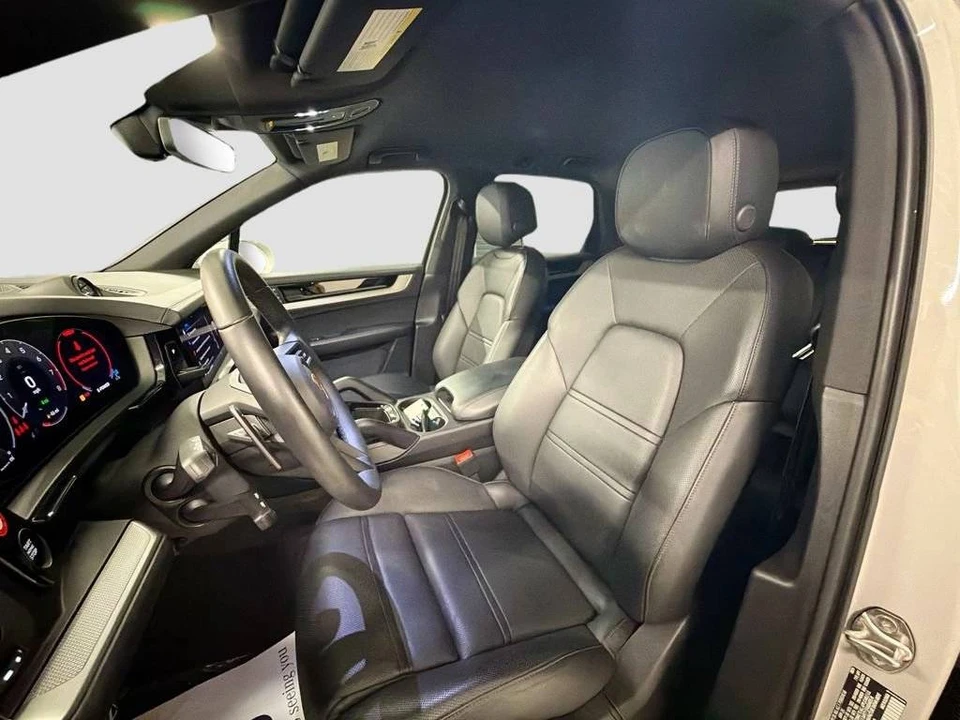 2025 Porsche 9Y0/9Y3 Cayenne - Image 5 of 5
