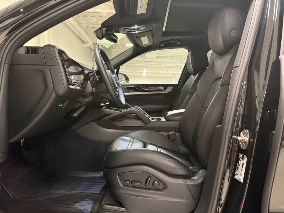 2025 Porsche 9Y0/9Y3 Cayenne - Image 5 of 5