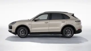 2025 Porsche 9Y0/9Y3 Cayenne - Image 14 of 31