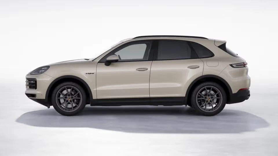 2025 Porsche 9Y0/9Y3 Cayenne - Image 12 of 31