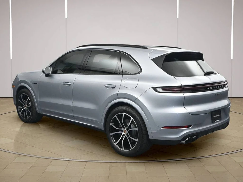 2025 Porsche 9Y0/9Y3 Cayenne - Image 3 of 5