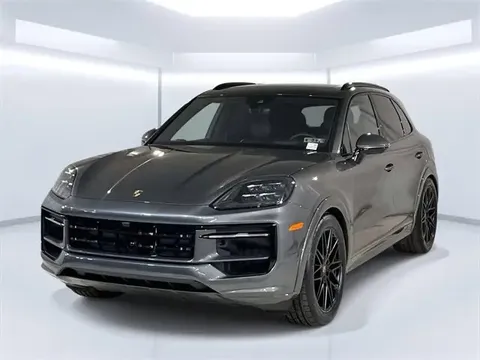 2025 Porsche Cayenne GTS