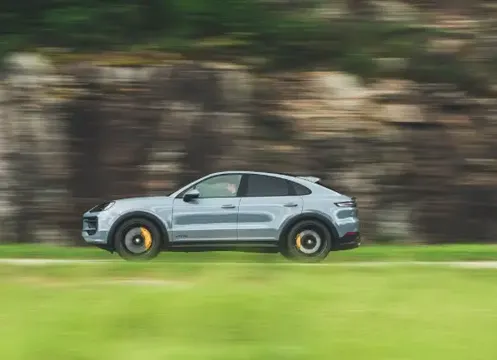 2025 Porsche Cayenne GTS Coupe