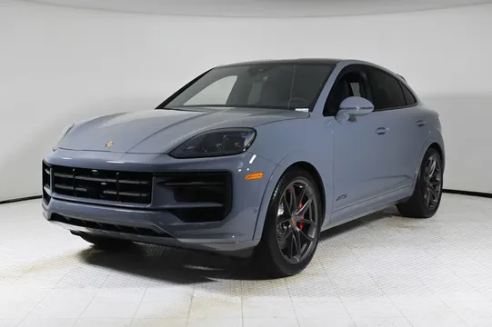 2025 Porsche Cayenne GTS Coupe