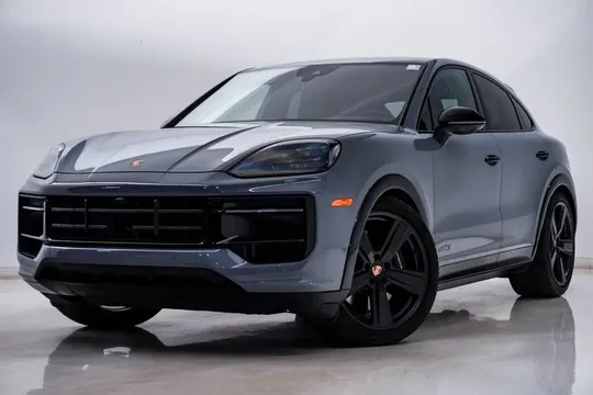 2025 Porsche Cayenne GTS Coupe