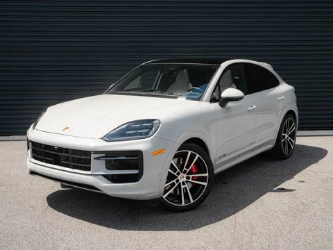 2025 Porsche Cayenne GTS Coupe