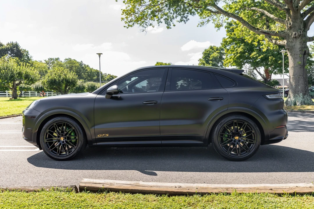 2025 Porsche 9Y0/9Y3 Cayenne GTS - Image 8 of 31