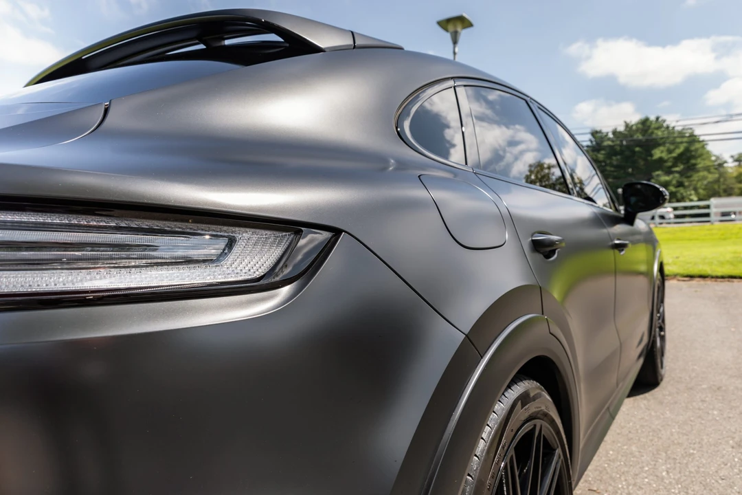 2025 Porsche 9Y0/9Y3 Cayenne GTS - Image 25 of 31