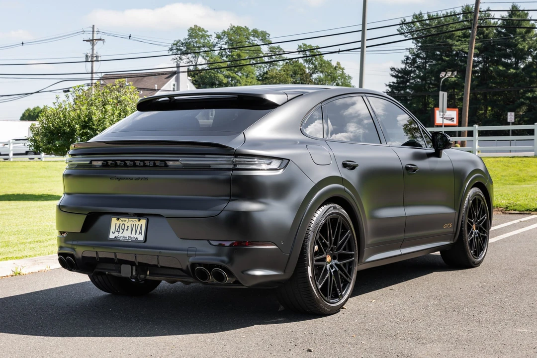 2025 Porsche 9Y0/9Y3 Cayenne GTS - Image 5 of 31