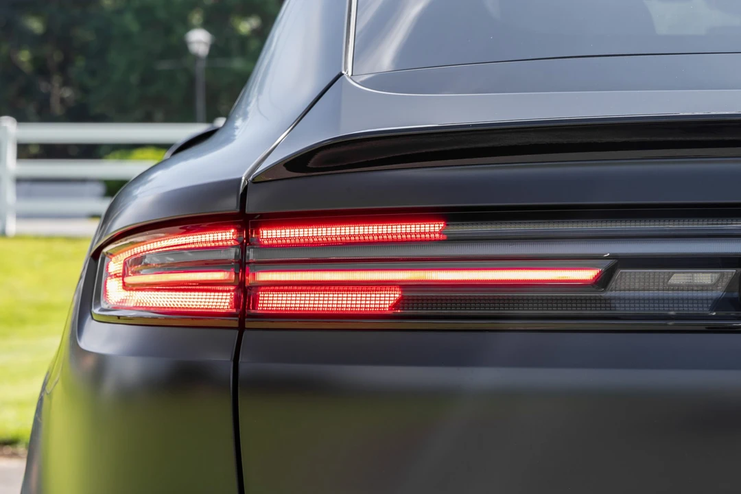 2025 Porsche 9Y0/9Y3 Cayenne GTS - Image 17 of 31