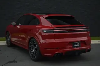 2025 Porsche 9Y0/9Y3 Cayenne GTS - Image 21 of 31