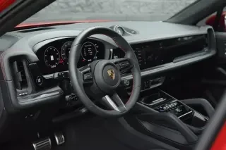 2025 Porsche 9Y0/9Y3 Cayenne GTS - Image 29 of 31