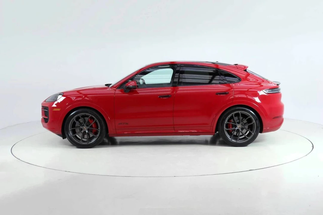2025 Porsche 9Y0/9Y3 Cayenne GTS - Image 2 of 4