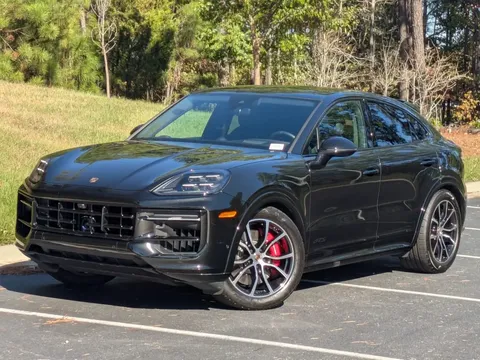 2025 Porsche Cayenne GTS Coupe