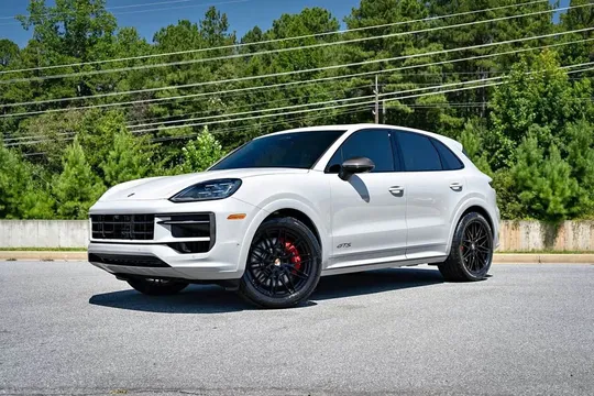 2025 Porsche Cayenne GTS