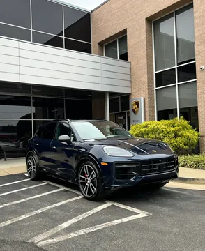 2025 Porsche Cayenne GTS