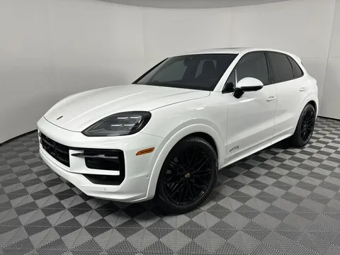 2025 Porsche Cayenne GTS