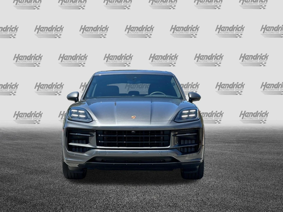 2025 Porsche 9Y0/9Y3 Cayenne GTS - Image 10 of 31