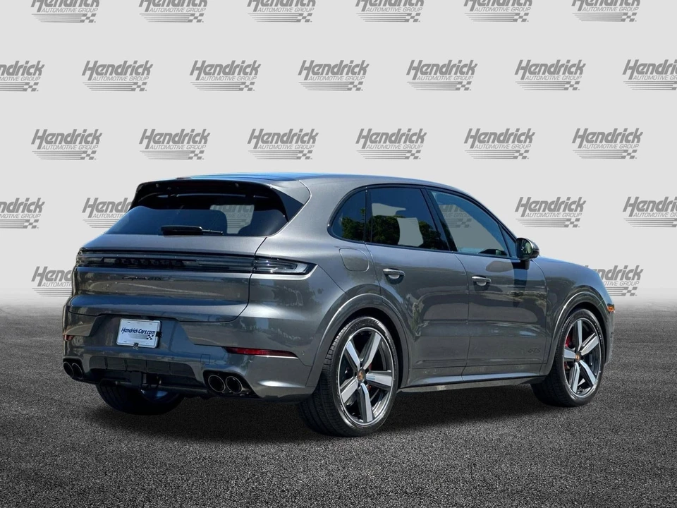 2025 Porsche 9Y0/9Y3 Cayenne GTS - Image 5 of 31