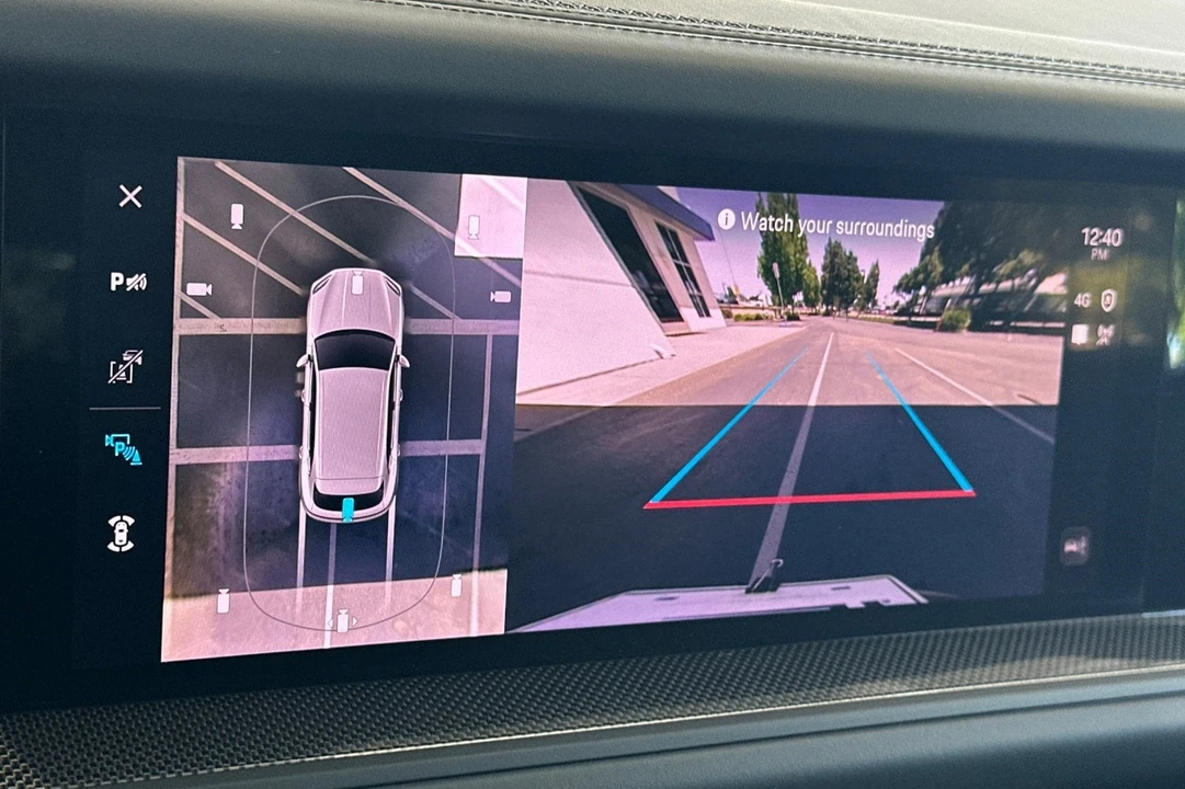 2025 Porsche 9Y0/9Y3 Cayenne GTS - Image 27 of 31