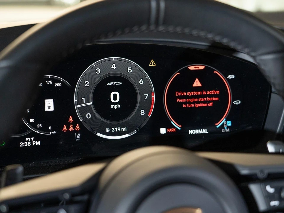 2025 Porsche 9Y0/9Y3 Cayenne GTS - Image 18 of 29