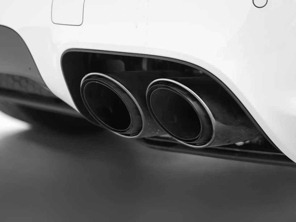 2025 Porsche 9Y0/9Y3 Cayenne GTS - Image 19 of 31