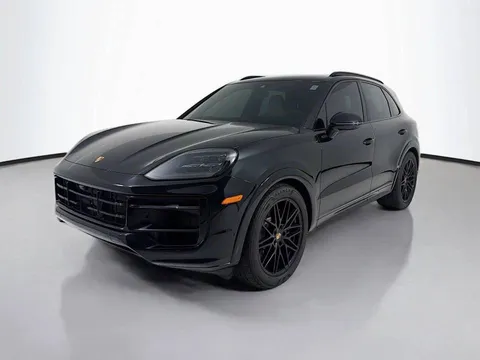 2025 Porsche Cayenne GTS