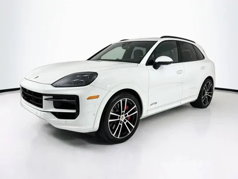 2025 Porsche Cayenne GTS