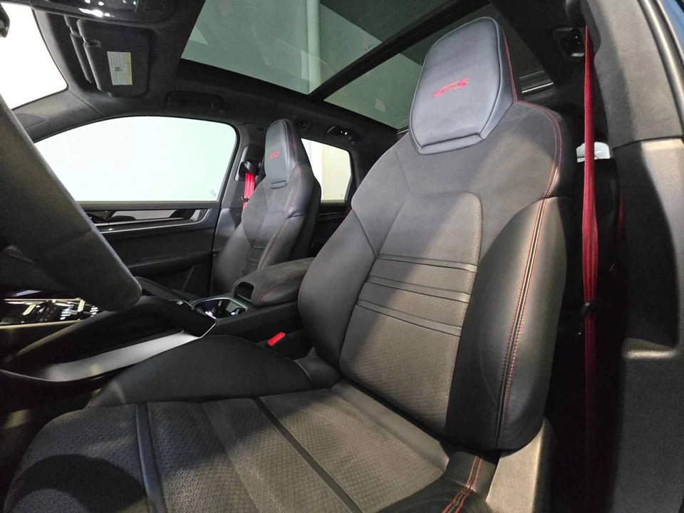 2025 Porsche 9Y0/9Y3 Cayenne GTS - Image 5 of 5