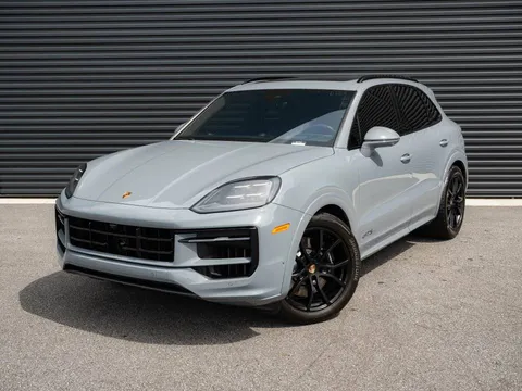 2025 Porsche Cayenne GTS