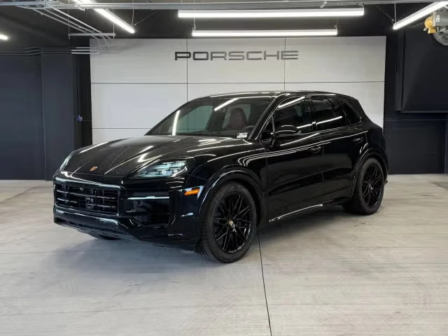 2025 Porsche 9Y0/9Y3 Cayenne GTS - Image 2 of 31