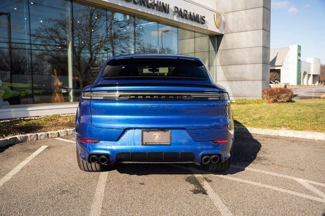 2025 Porsche - Image 12 of 31