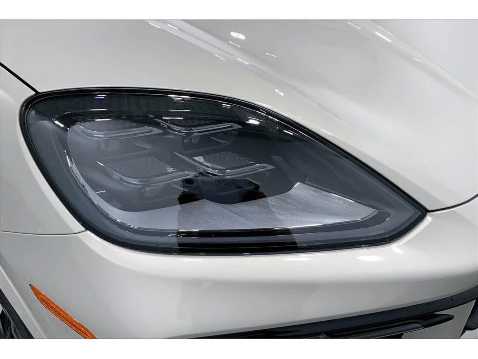 2025 Porsche 9Y0/9Y3 Cayenne - Image 10 of 20