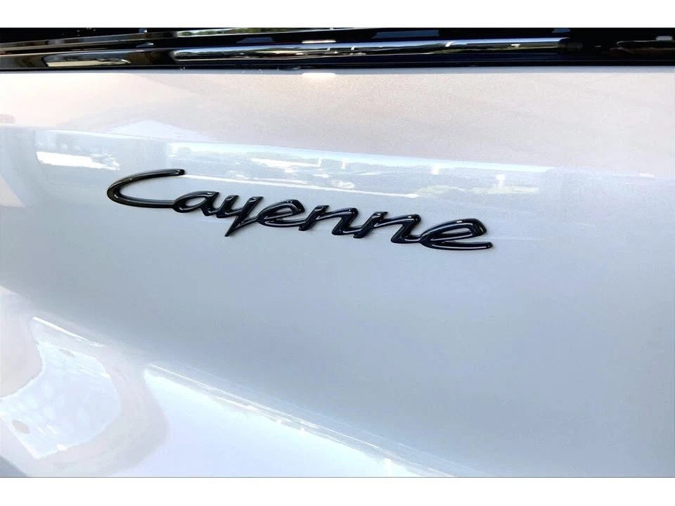 2025 Porsche 9Y0/9Y3 Cayenne - Image 15 of 20