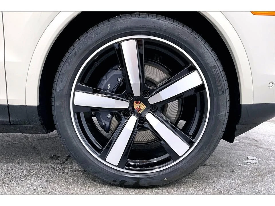 2025 Porsche 9Y0/9Y3 Cayenne - Image 19 of 20